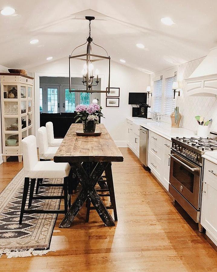 En kjøkkenøy er en av de enkleste måtene å skape et mer funksjonelt