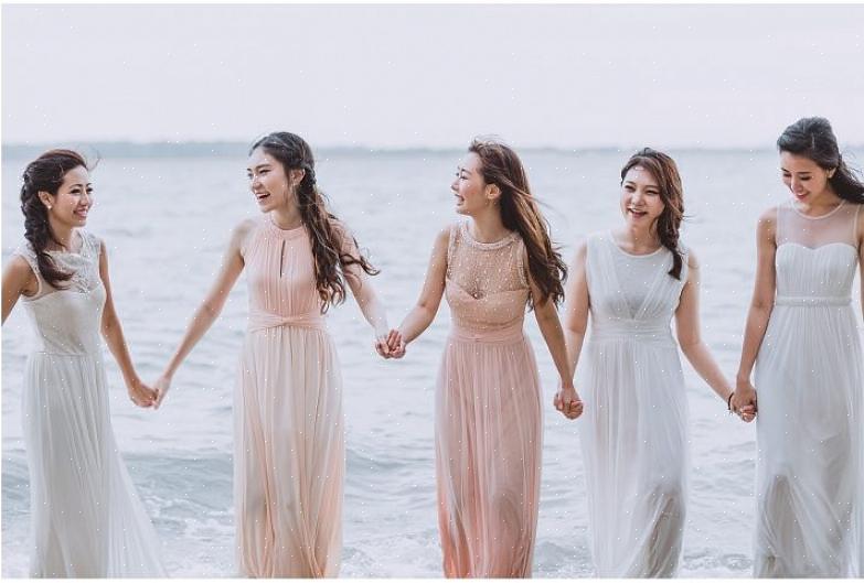 Brudepiker generelt for sine egne kjoler