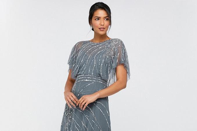 Start jakten på den rette bryllupsseremonikjolen ved å snakke direkte med moren til bruden