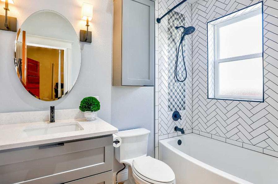 Fest sementplaten til piggene med sementplateskruer