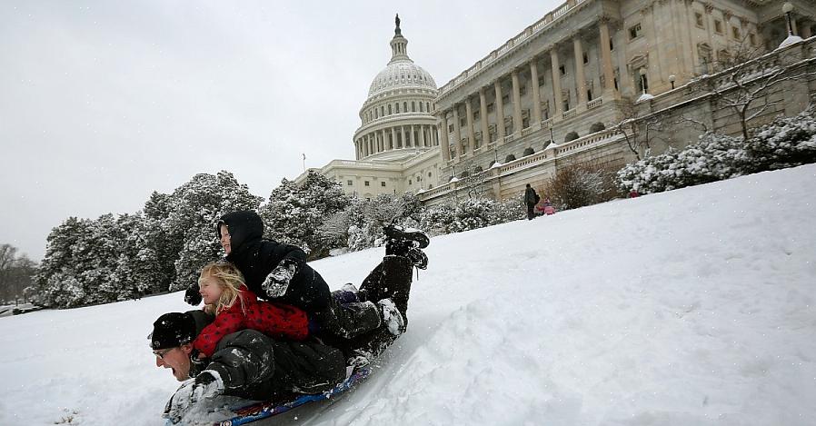 Kan du lage invitasjoner formet som snømenn