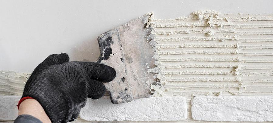 Tynnmørtel er typer lim som ofte brukes til installasjoner av keramikk