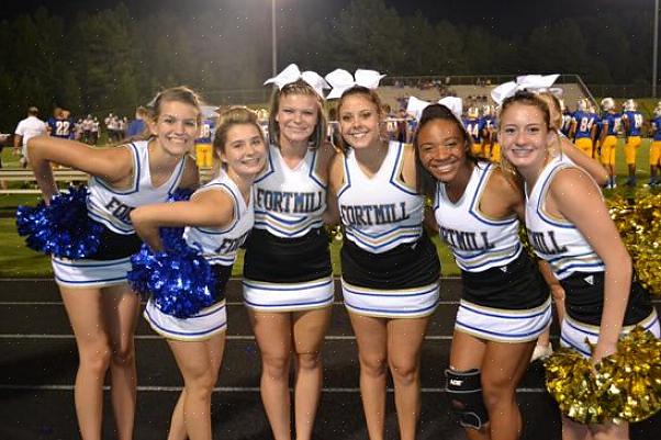 Siden cheer uniformstykker skal vaskes etter hver forestilling