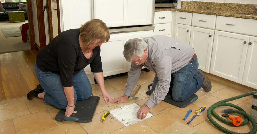 Overflaten på keramiske fliser er glassert til en høy glans for å avvise praktisk talt alt smuss