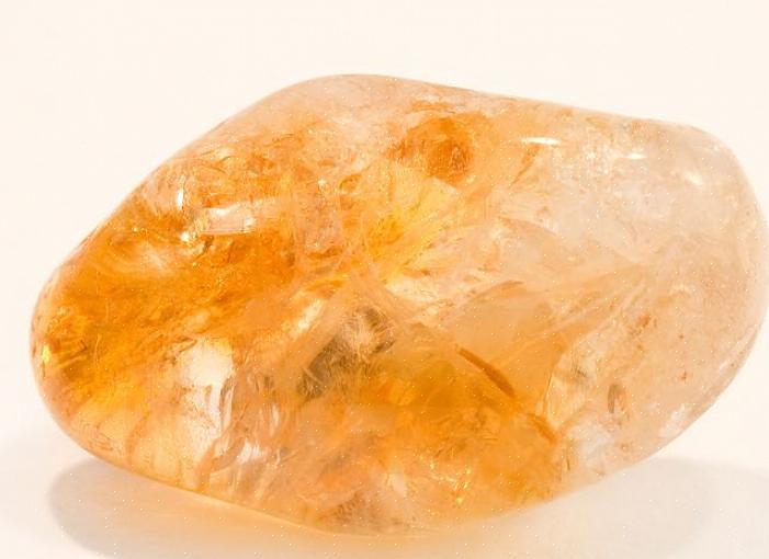 Dette forklarer også hvorfor sitrin betraktes som en rikdom som tiltrekker stein i feng shui