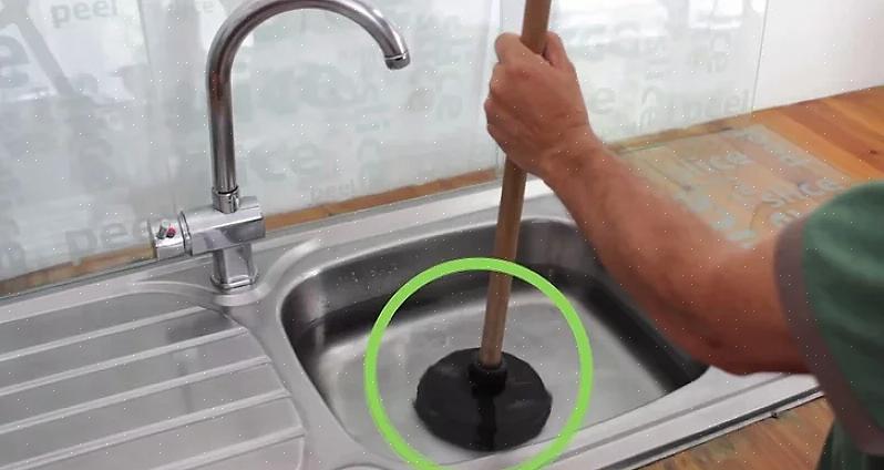 De er vanligvis forårsaket av lokaliserte tresko i avløpsfellen eller grenavløpet for en enkelt armatur