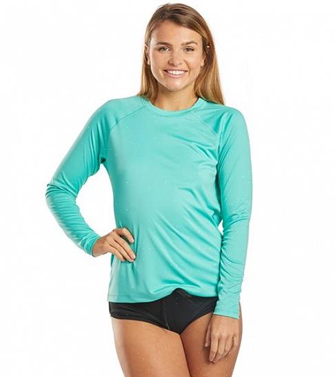 Trekk utslettbeskyttelsen over føttene og anklene