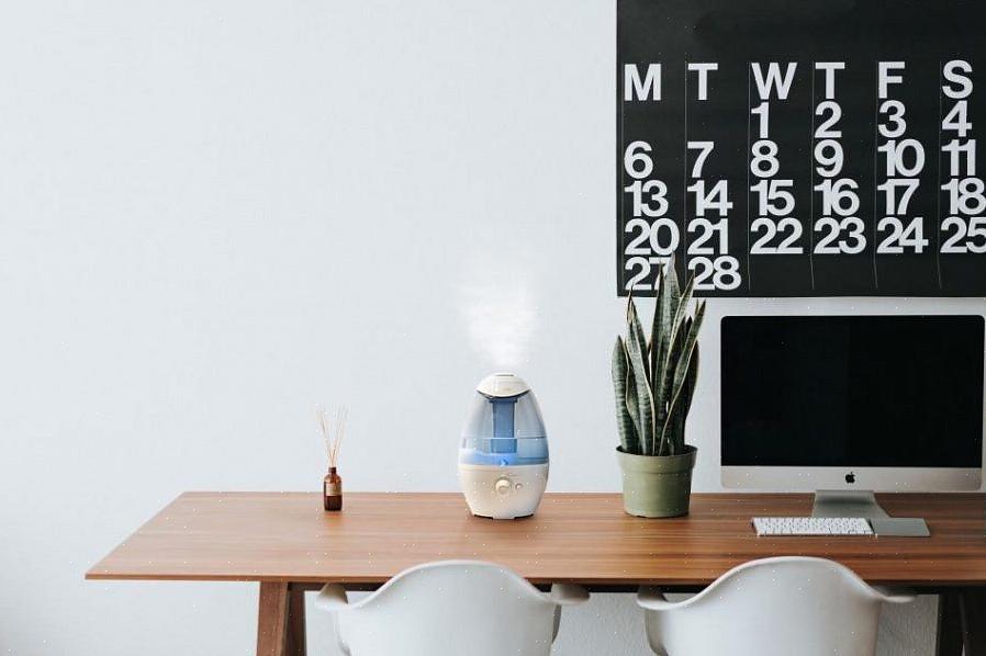 Luftfukteren inneholder derfor ikke varmt vann som kan utgjøre en fare hvis enheten ble slått om