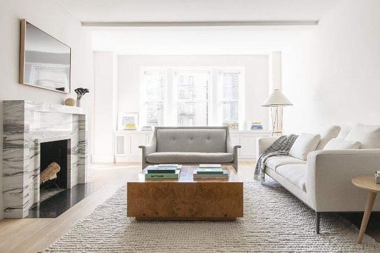 Smale rom er å ordne møbler slik at folk kan gå gjennom rommet uten å snuble over ting