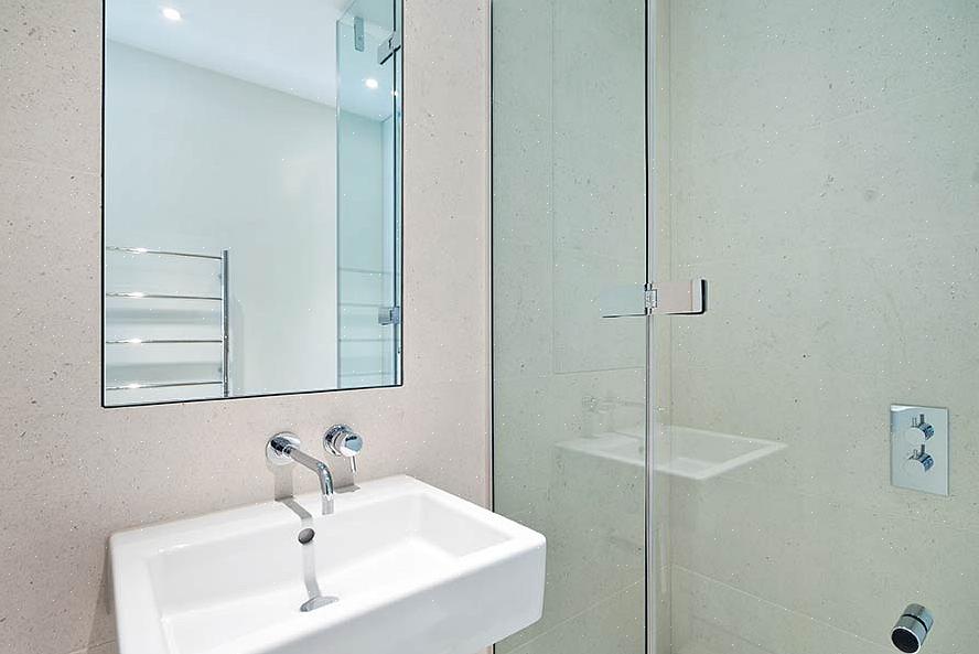 I motsetning til prefabrikkerte dusjsett