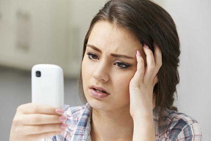 Vennene deres fortsetter å invitere dem