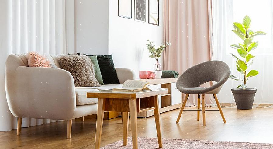 Du kan stifte hvert stoffpanel til veggen uavhengig