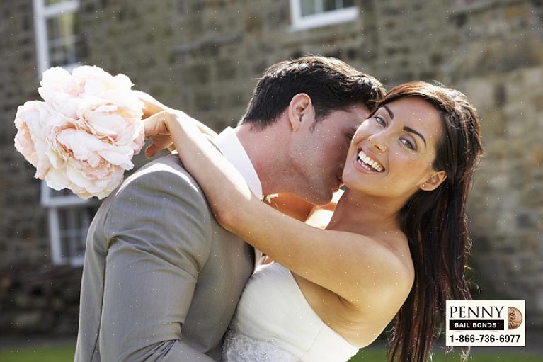 Du trenger ikke å være bosatt i California for å søke om ekteskapslisens i staten