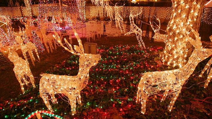 Første generasjon LED-julelys klarte ikke å matche det rene hvite lyset fra glødende julelys