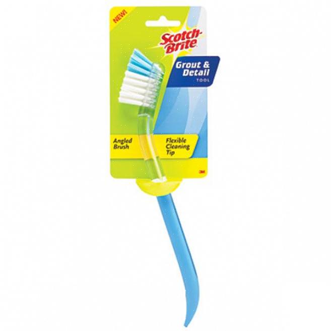 Tørr svampemopp eller kost for å piske ned skitten