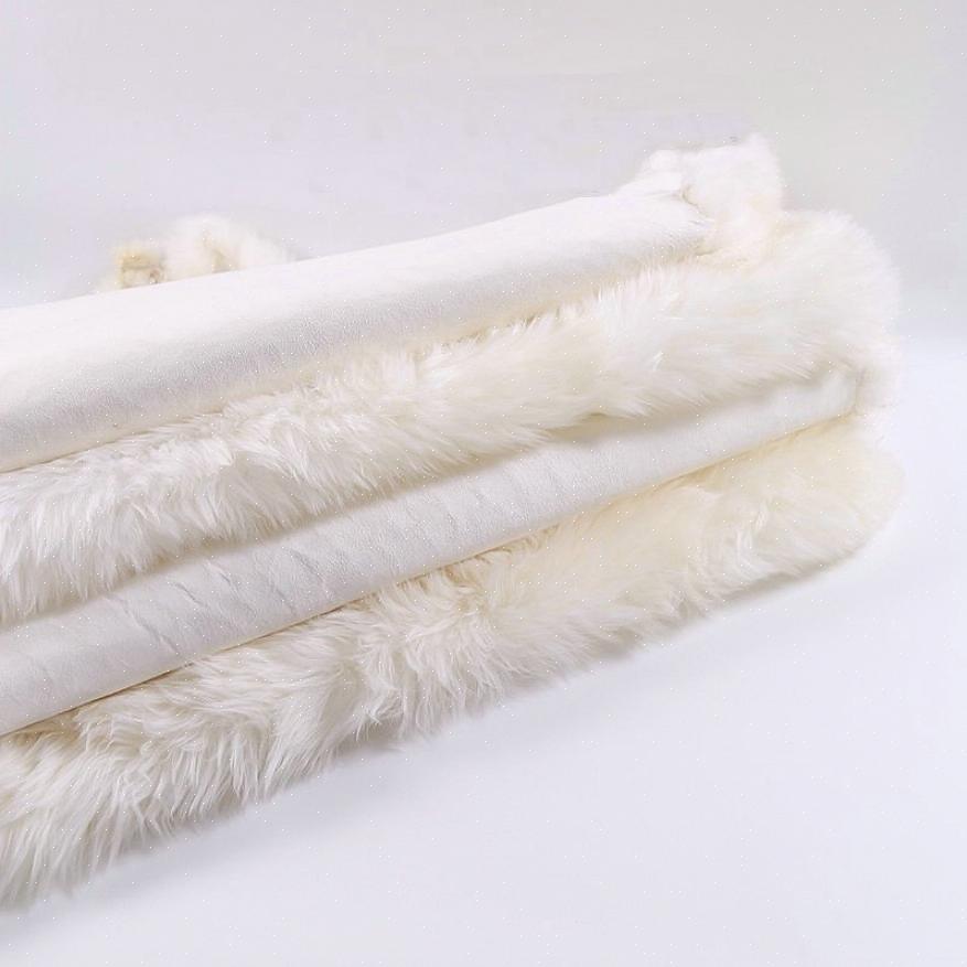 Hvordan dyprengjør et ullteppe i 7 trinn