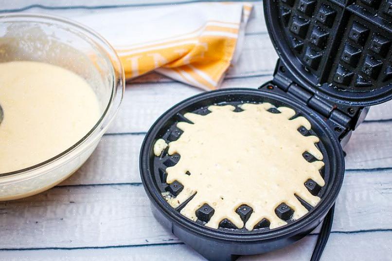 Hvordan rengjøre et vaffeljern med ikke-avtakbare plater