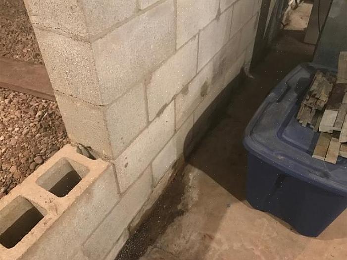 Hvordan identifisere kilden til vannproblemer i et gjennomsøkingsrom