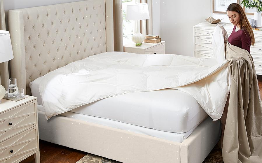 Flytt det brettede dynetrekket (grønt putetrekk) til siden