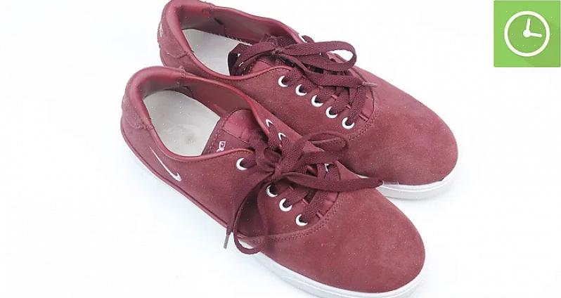 Tørker du av med en klut dyppet i vanlig vann for å skylle såpevannrester