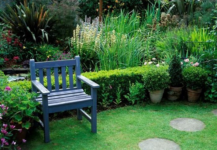 Tenk på de strukturelle komponentene i utendørs oppholdsrom når det gjelder deres kolleger i innendørs rom