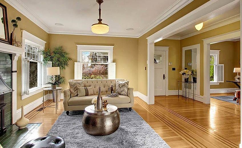 Maling merket "Cabinet and Trim Paint" eller oljebasert maling eller akryl latexmaling