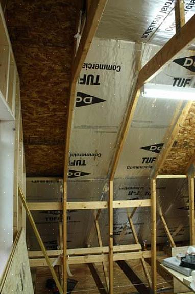 Og hvelvede tak gjør virkelig et rom lysere