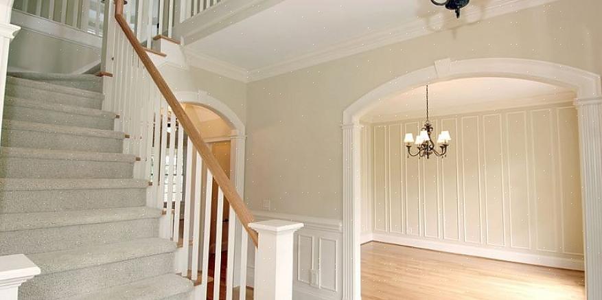 Det beste teppet for trapper er en som oppfyller alle faktorene som er skissert ovenfor