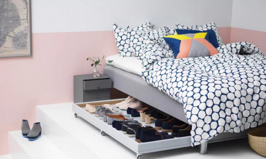 Den beste strategien er å lagre ting under sengen din i lagringsbeholdere