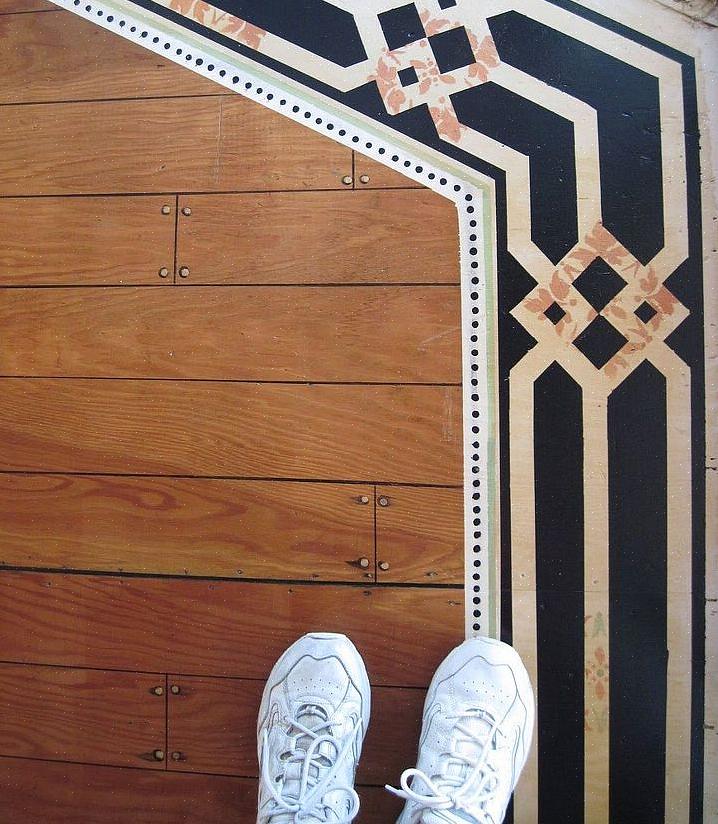 The Woods personaliserte sitt lille hageområde ved å gjøre det til et lite tilfluktssted med plass til to