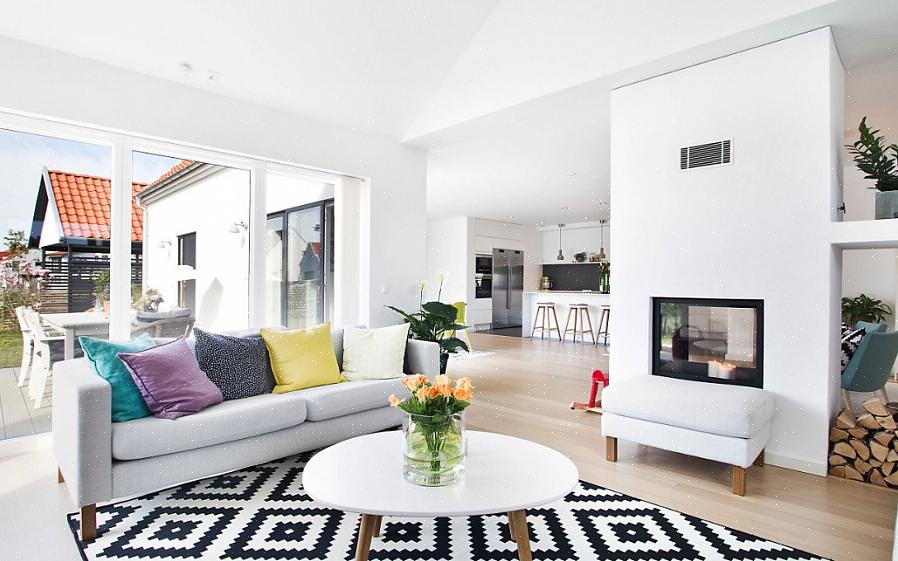 For eksempel hyller som fungerer som oppbevaringsmøbler