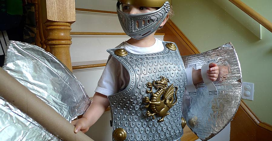 Mamma vil at du i hagen skal spille noen ridder