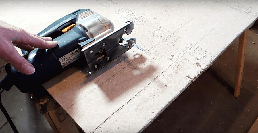 Sementstøttebrett brukes ofte som flisbunn på kryssfinér eller OSB undergulv