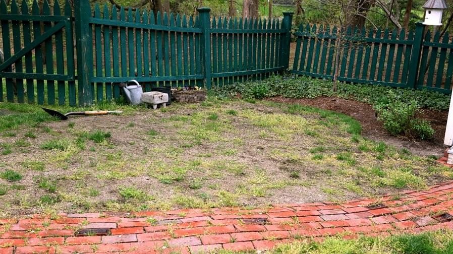 På grunn av vekten av gresslaget er det best å ha en bæreinnretning som klemmer seg lavt til bakken