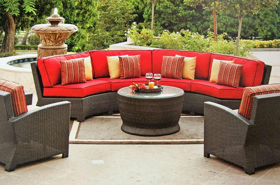 Et annet alternativ for å kutte ned på lagringsplass er å kjøpe utemøbler som kan brettes flatt for lagring