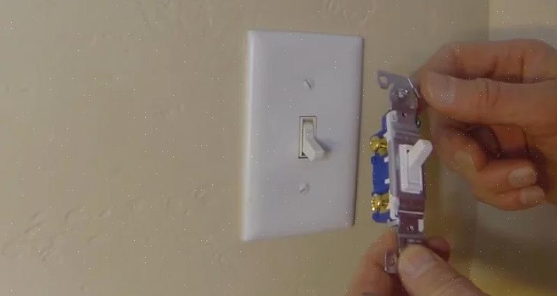 Hold den dimmere jordledningen ved siden av kretsjordledningen