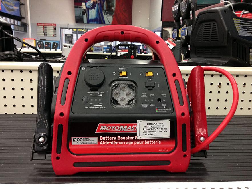 Gjort på denne måten vil skruehodet tvinge trådløkken å lukkes når den strammes ned på ledningen