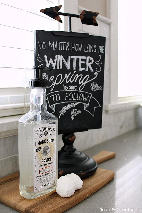 Hvordan rengjøre en avhending med natron og eddik